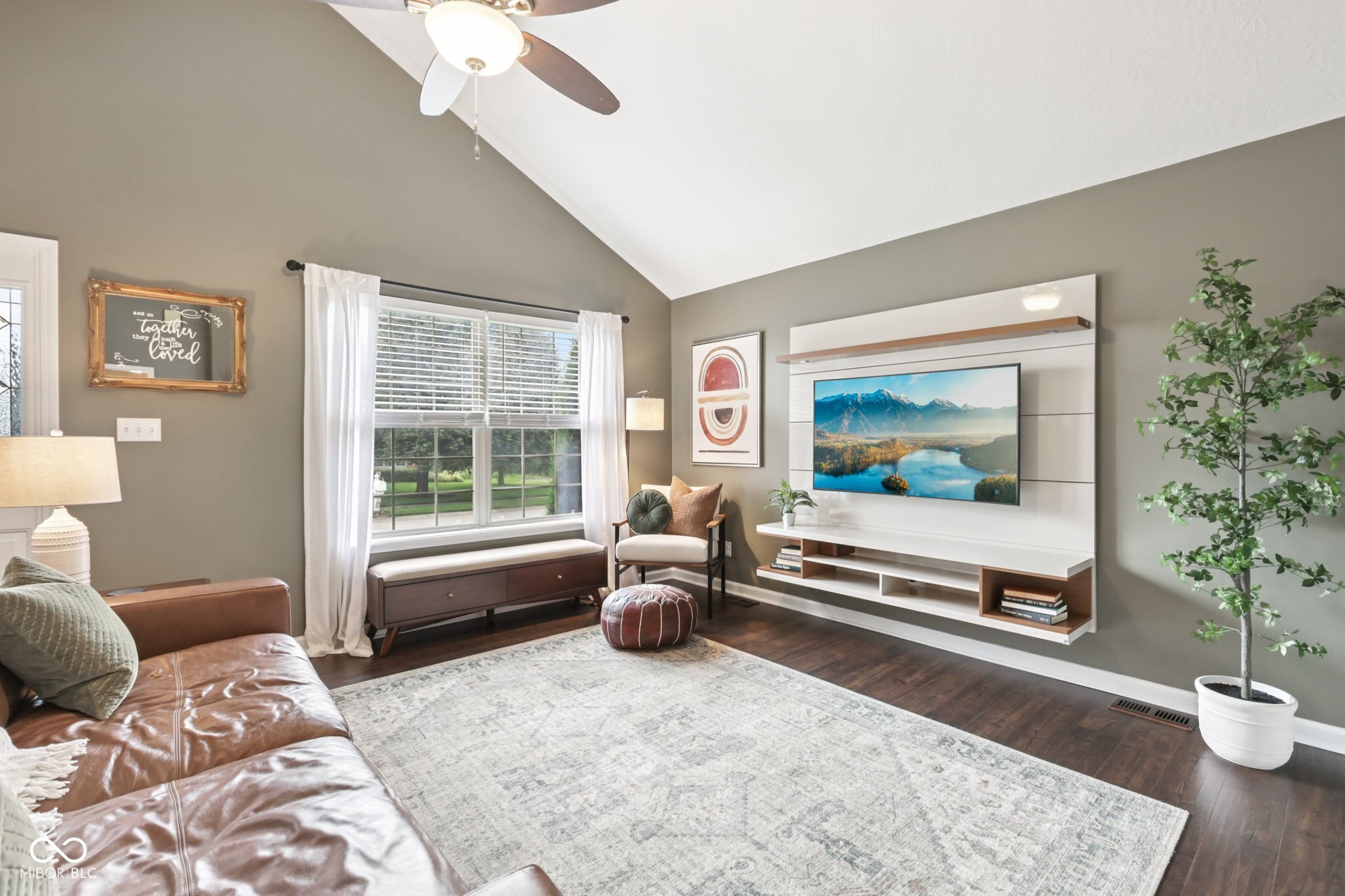 7910 Islay Road Indianapolis, IN 46217 - Photo 10 of 57 Gallery Image 10
