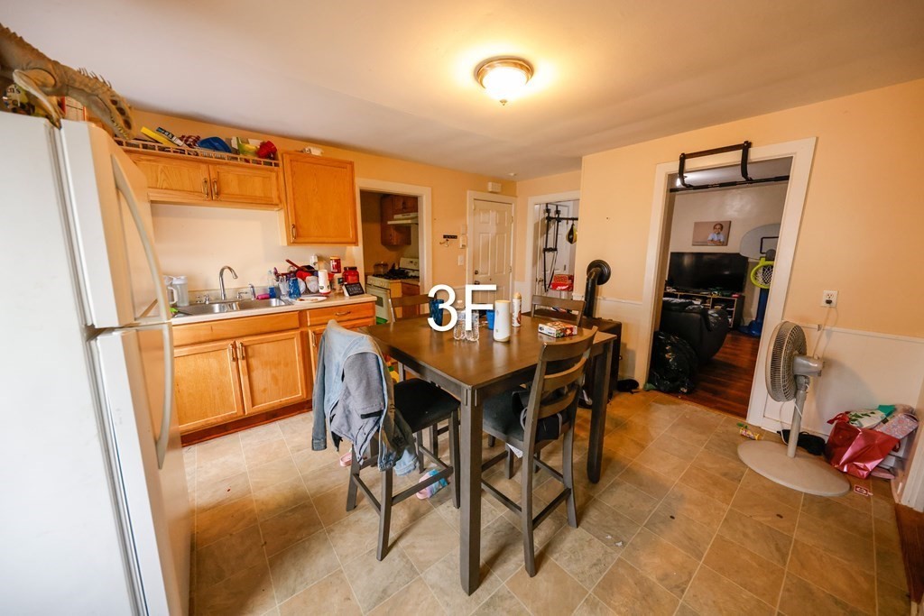 196 County Street Fall River, MA 02723 - Photo 30 of 42 Gallery Image 30