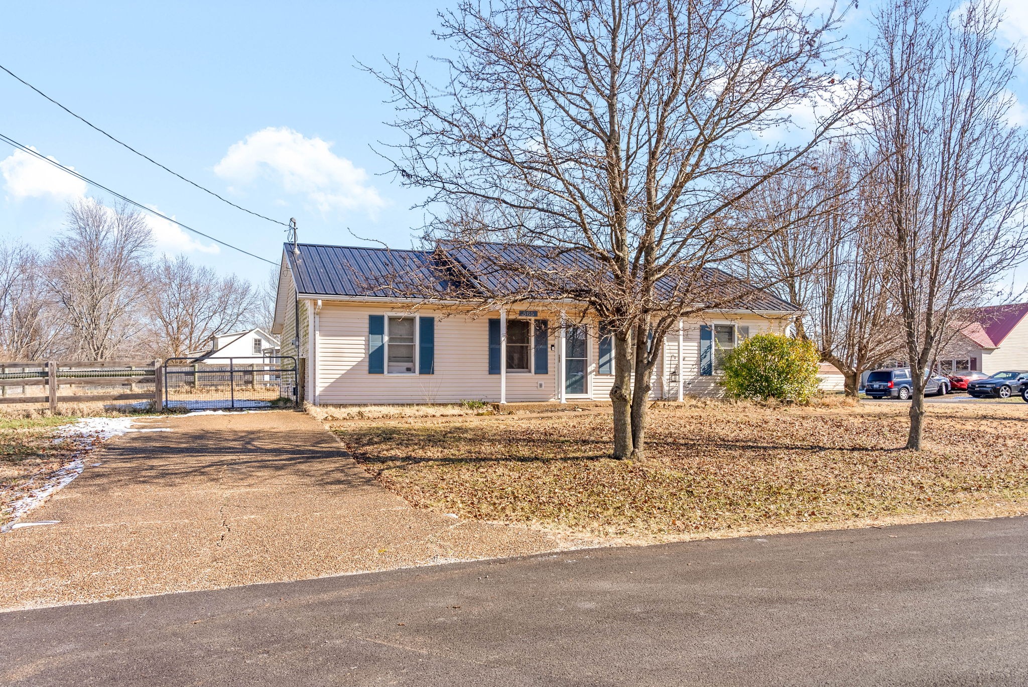 585 Foxfield Road Hopkinsville, KY 42240 - Photo 2 of 30 Gallery Image 2