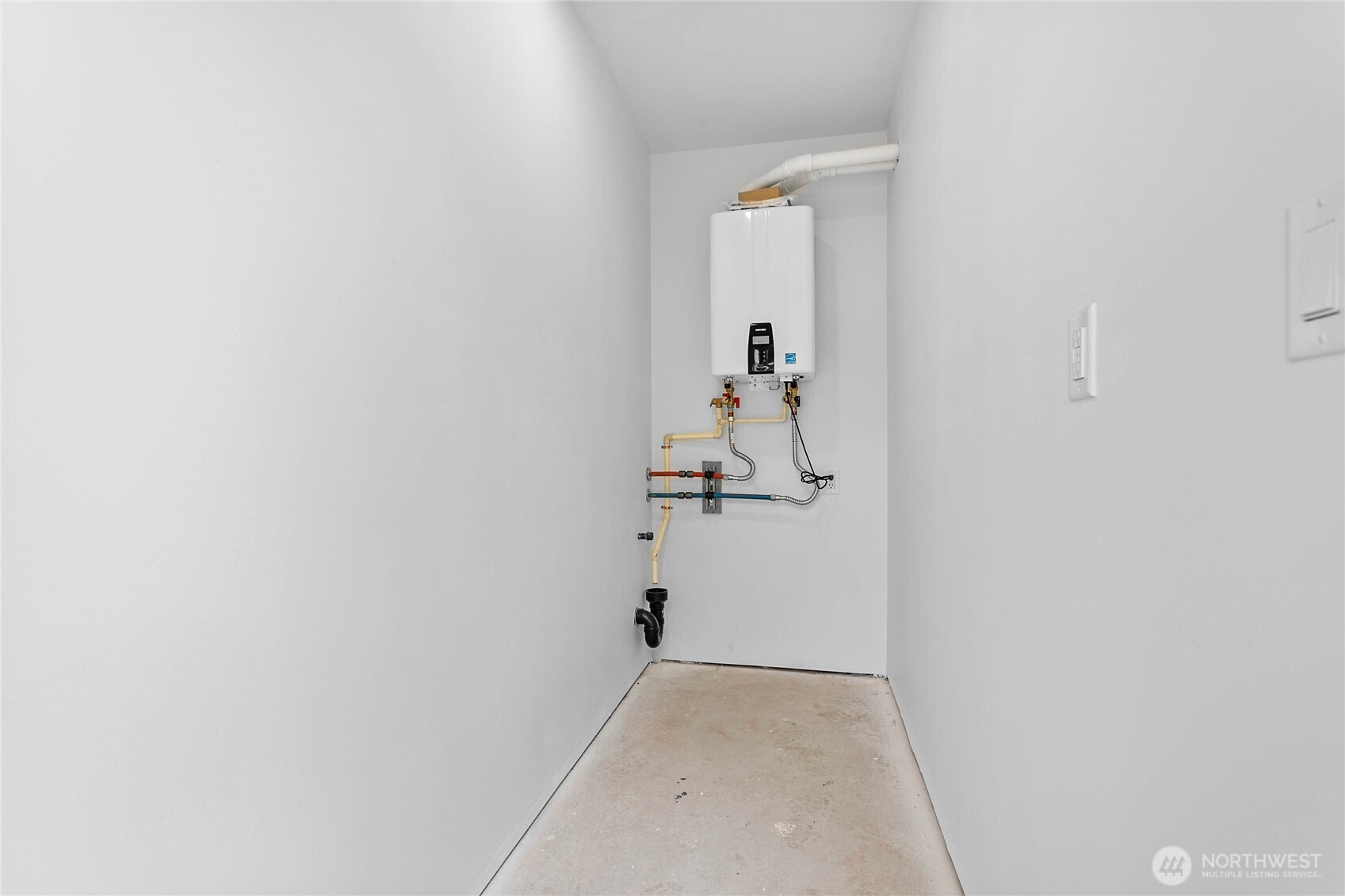 706 Judson Street, Unit A Lynden, WA 98264 - Photo 32 of 35 close up of a white marble wall