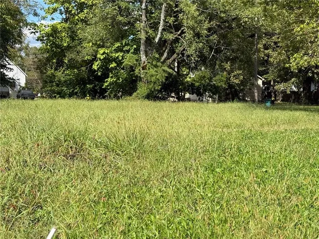 $8,000 | 500 Chestnut Avenue, Osawatomie, KS 66064