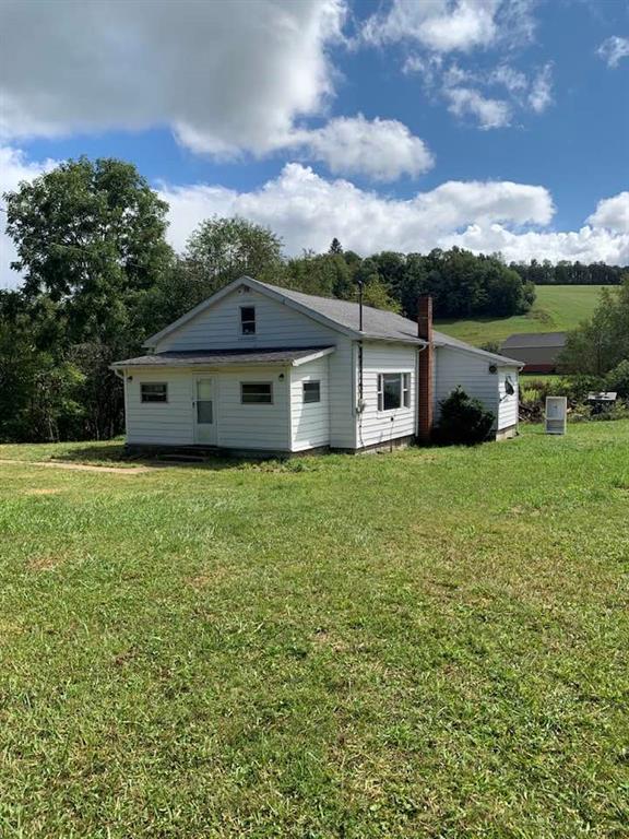 702 Fox Road Sligo, PA 16255 - Photo 3 of 19