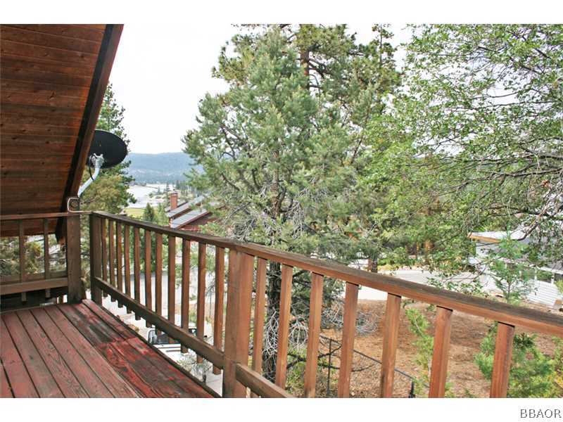 39404 Lodge Road Fawnskin, CA 92333 - Photo 12 of 25 Deck.