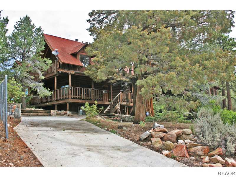 39404 Lodge Road Fawnskin, CA 92333 - Photo 23 of 25 Exterior Front.