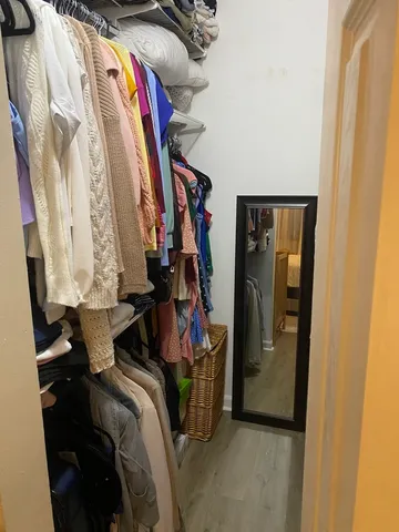 $209,900 | 1460 Fairlane Drive, Unit 513, Schaumburg, IL 60193