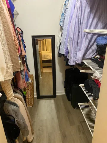 $209,900 | 1460 Fairlane Drive, Unit 513, Schaumburg, IL 60193