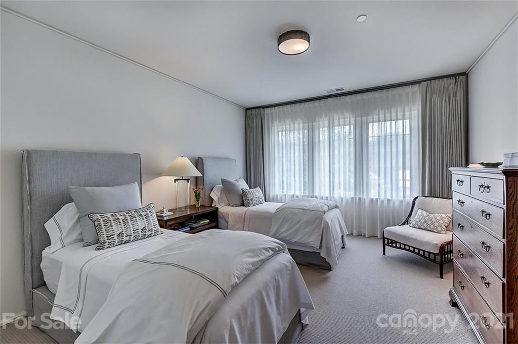 1198 Queens Road Charlotte, NC 28207 - Photo 33 of 43 Gallery Image 33