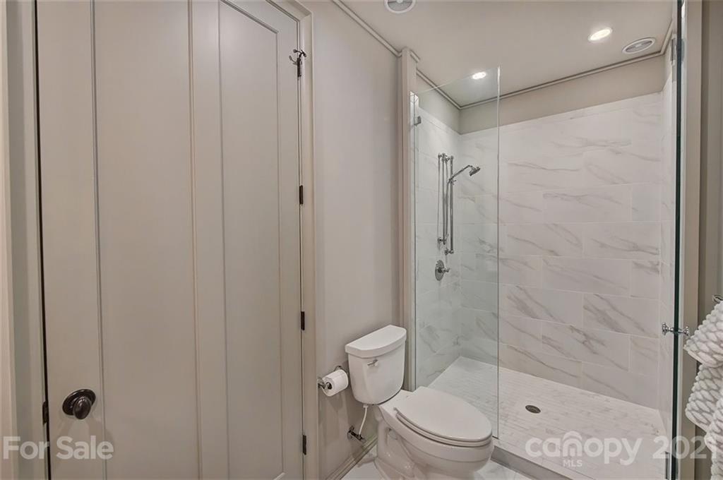 1198 Queens Road Charlotte, NC 28207 - Photo 36 of 43 Gallery Image 36