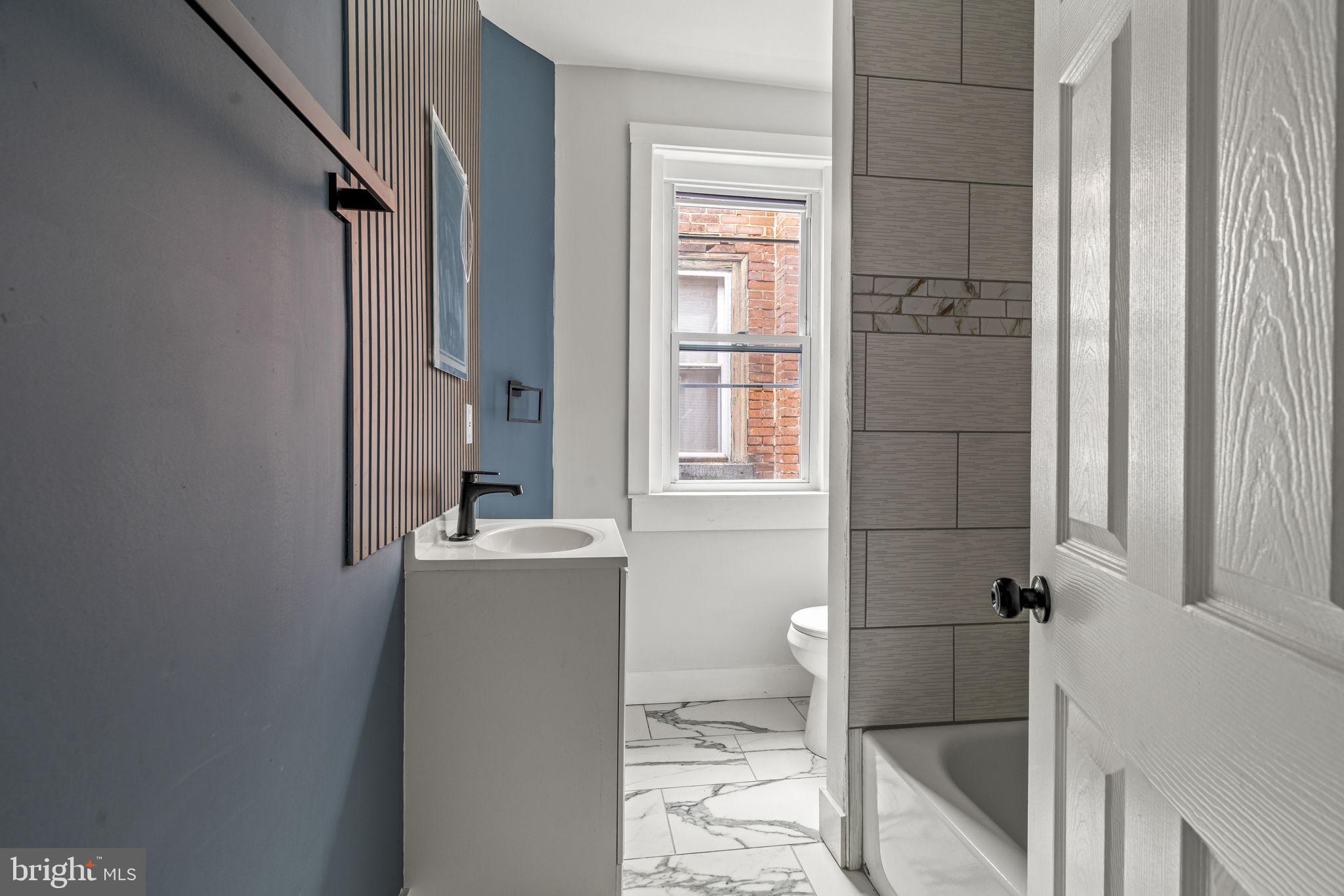 4935 North 8th Street Philadelphia, PA 19120 - Photo 6 of 11