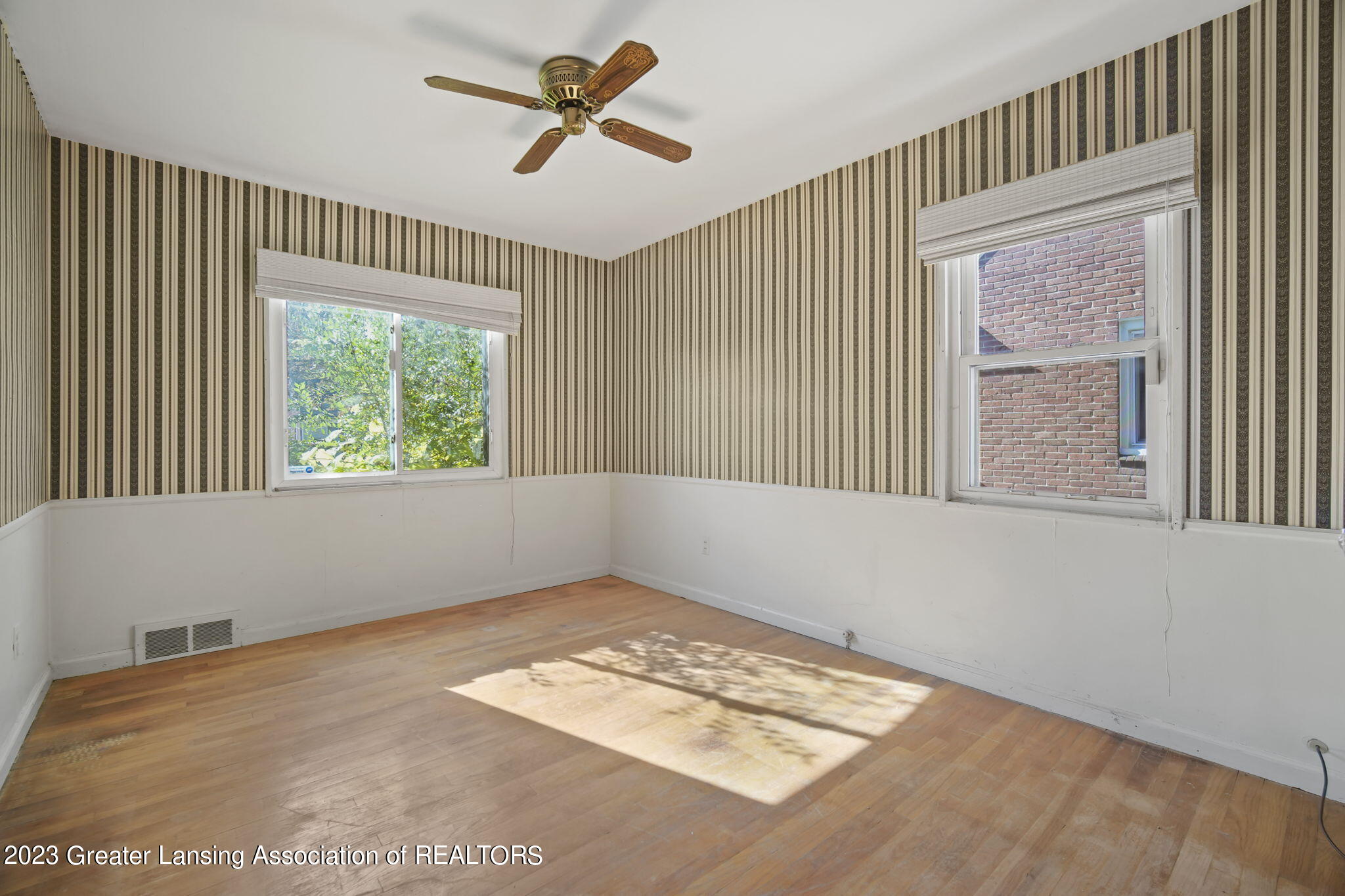 2713 Manchester Road Birmingham, MI 48009 - Photo 19 of 61 18-web-or-mls-DSC01065