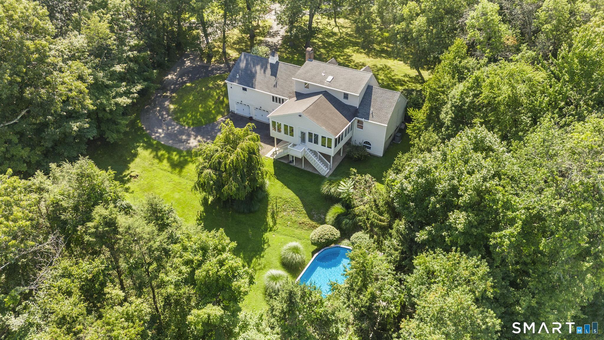 16 Burma Road Woodbridge, CT 06525 - Photo 2 of 31 Gallery Image 2
