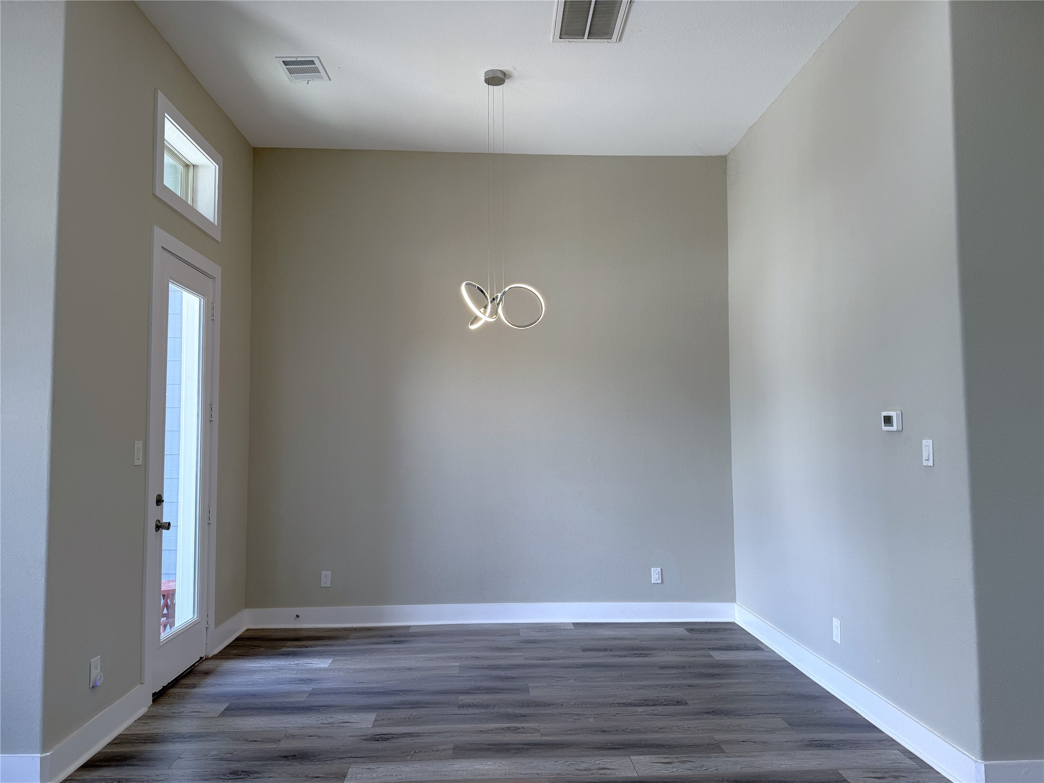 2123 Bidwell Drive Houston, TX 77018 - Photo 14 of 29 a view of room with hardwood floor