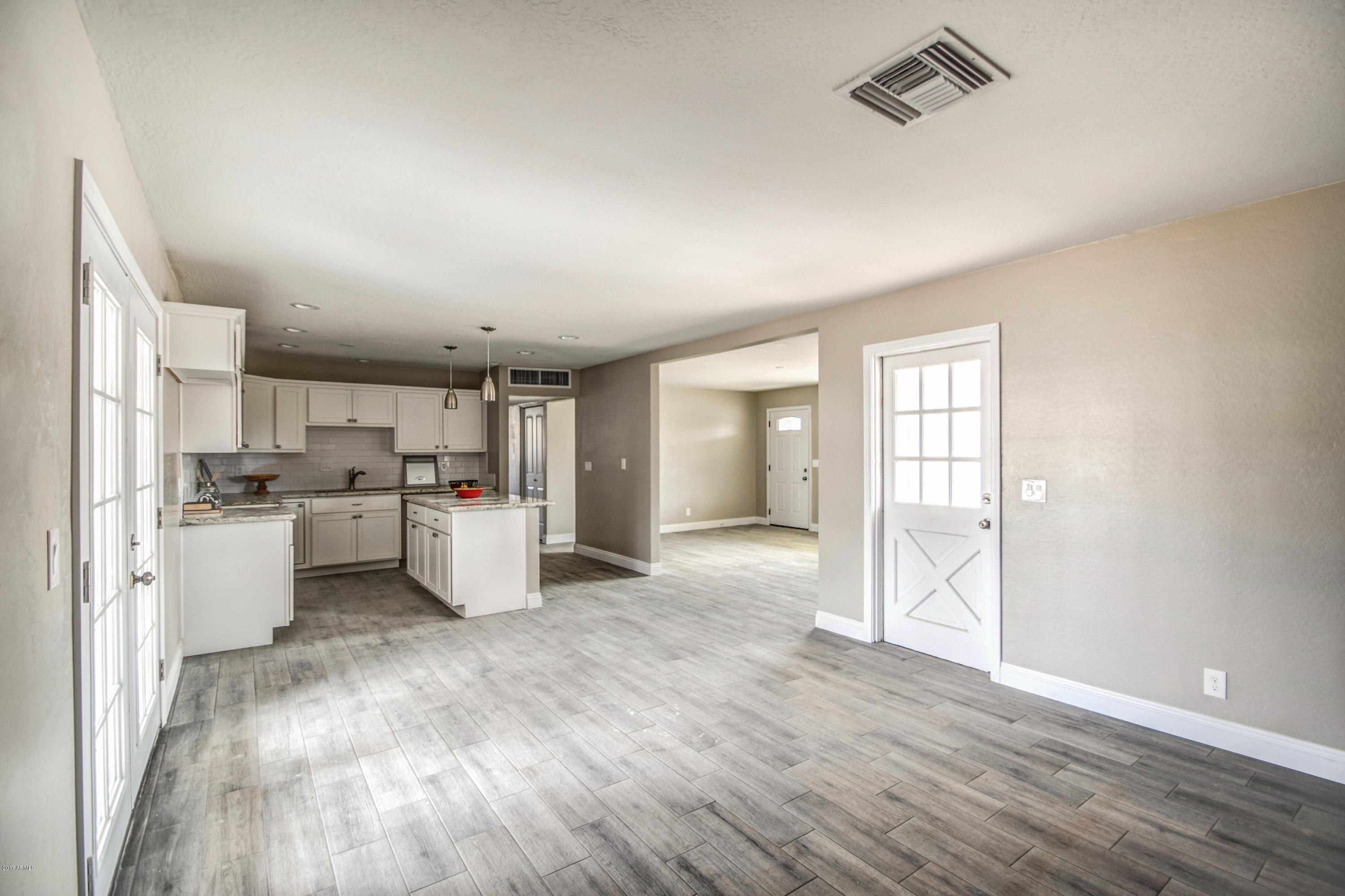 3114 West Wethersfield Road Phoenix, AZ 85029 - Photo 15 of 43 FAMILY 4