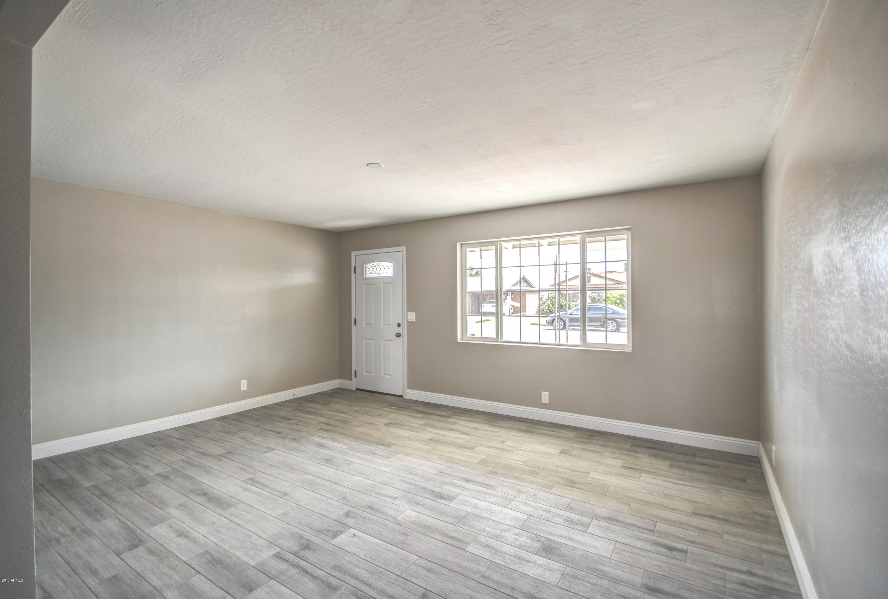 3114 West Wethersfield Road Phoenix, AZ 85029 - Photo 32 of 43 LIVING 3