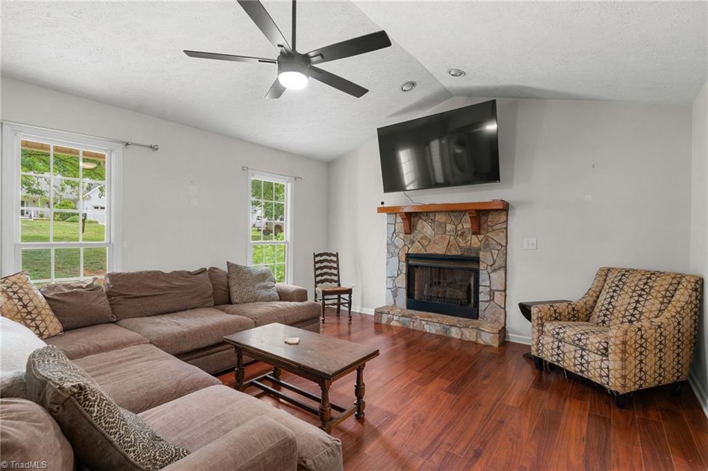 1085 Woodbury Road King, NC 27021 - Photo 9 of 34