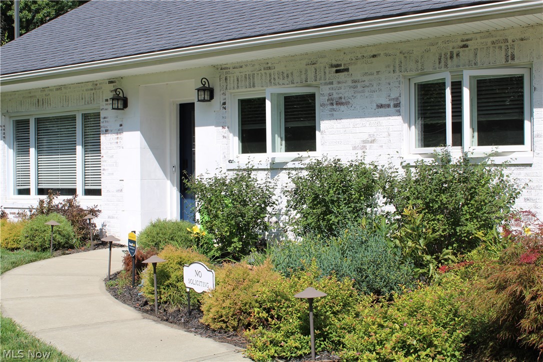 851 Mentor Road Akron, OH 44303 - Photo 2 of 35 Gallery Image 2