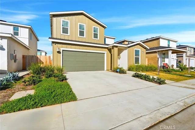 $709,900 | 4225 Hampton, Clovis, CA 93619