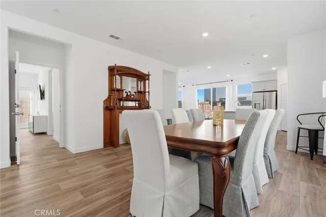 $709,900 | 4225 Hampton, Clovis, CA 93619