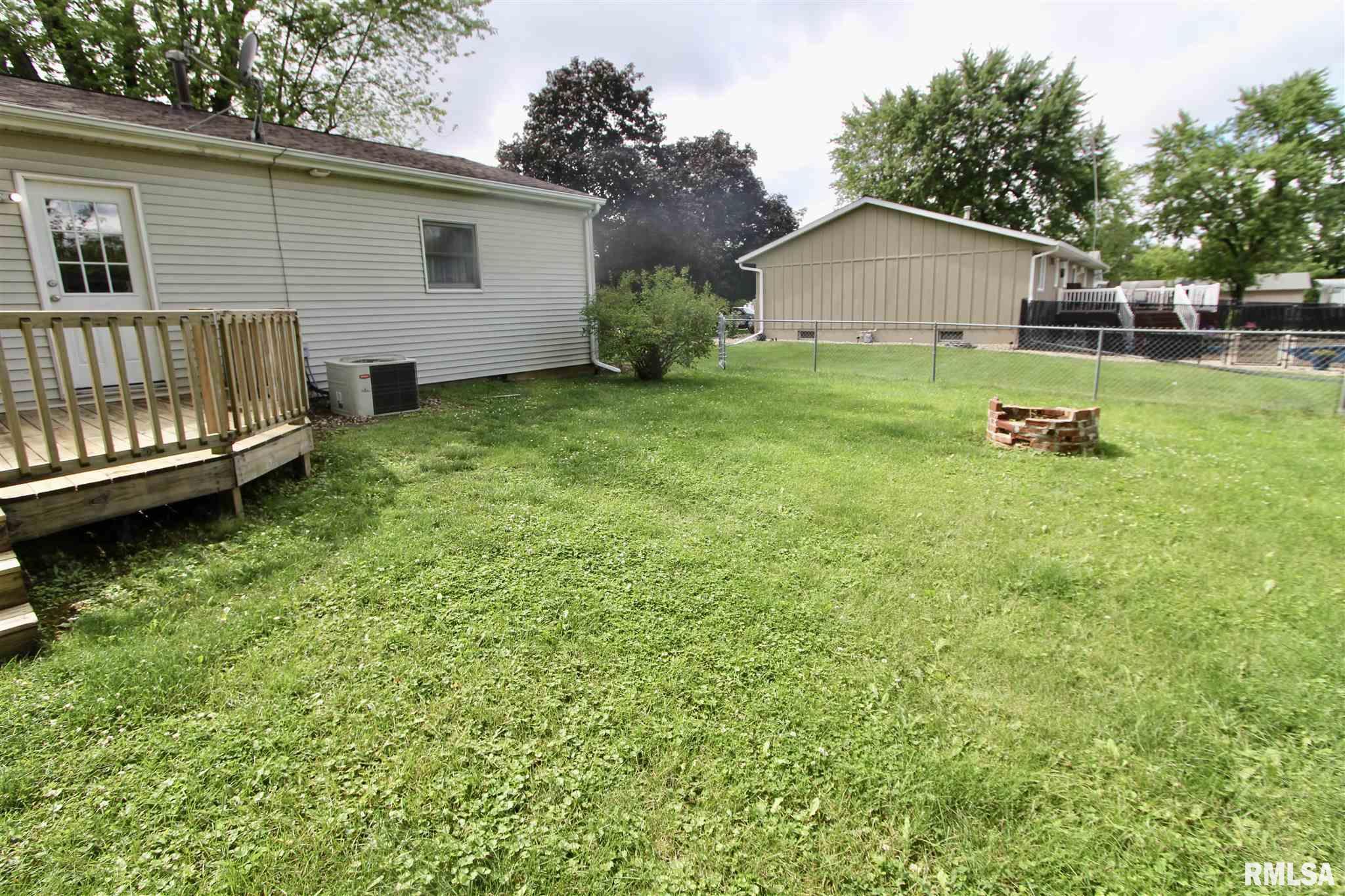 1105 Springfield Road East Peoria, IL 61611 - Photo 42 of 50 Gallery Image 42