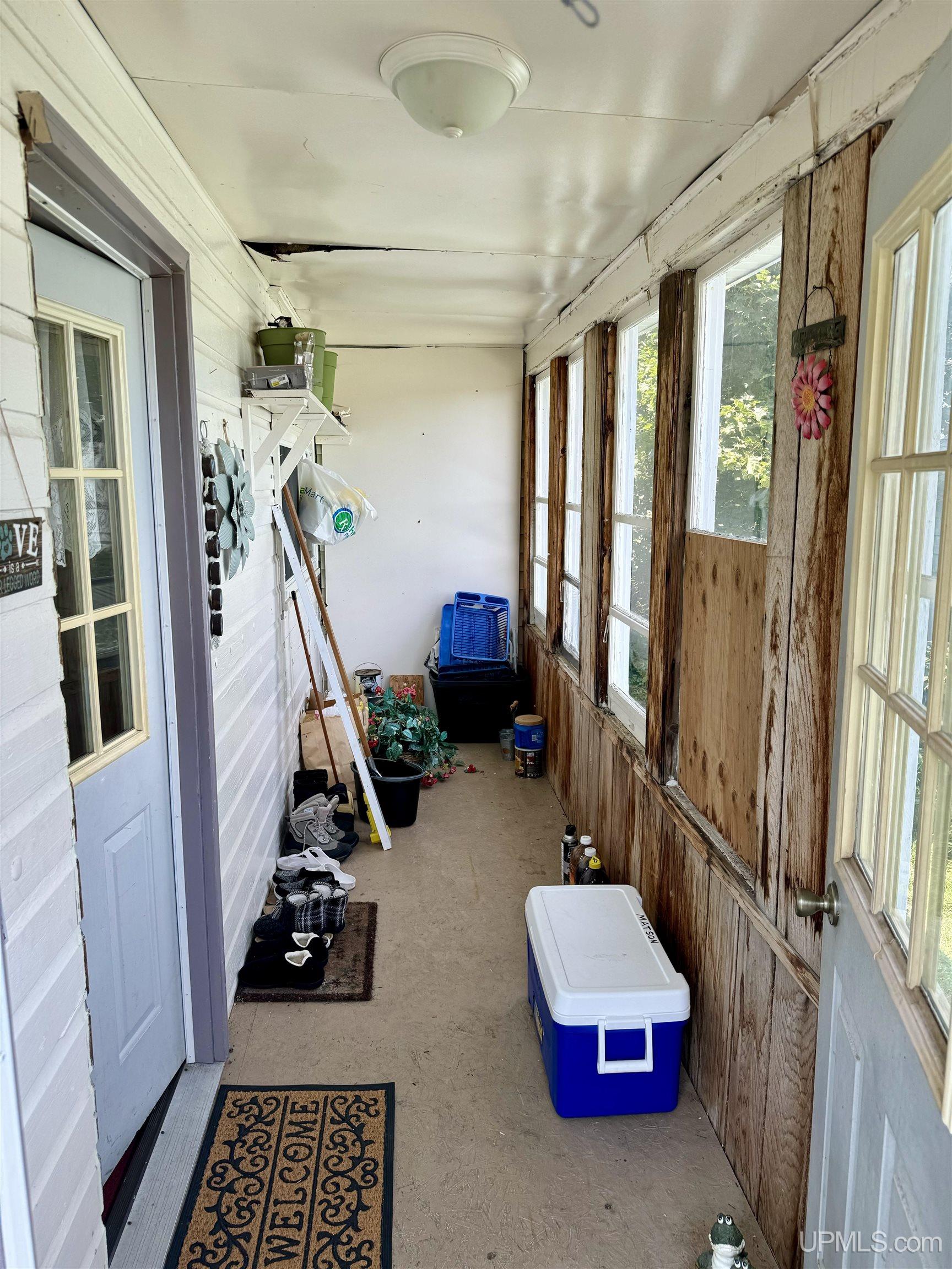 304 Chestnut Street Munising, MI 49862 - Photo 2 of 25