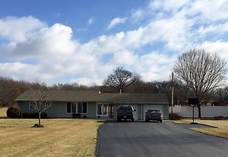 2573 Liberty Road Rochester, IN 46975 - Photo 1 of 22