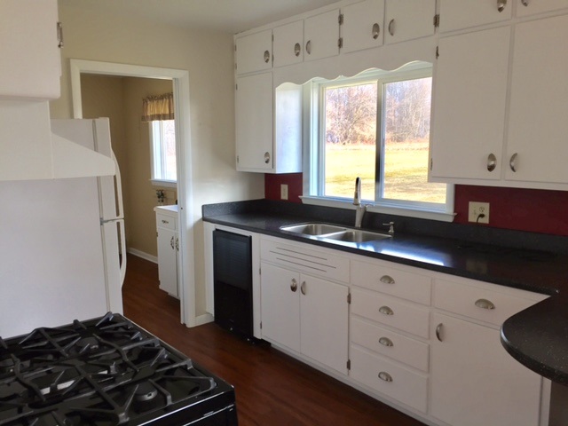 2573 Liberty Road Rochester, IN 46975 - Photo 5 of 22