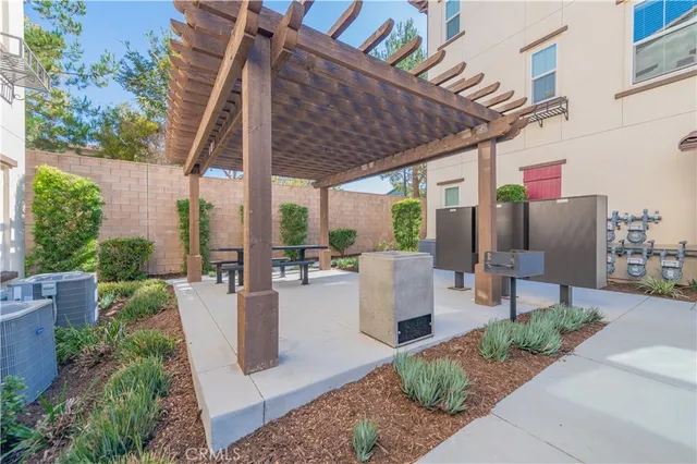 $938,000 | 2425 Villena Way, Placentia, CA 92870