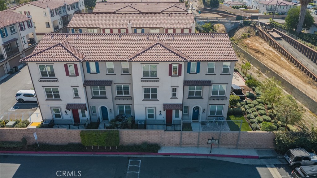 2425 Villena Way Placentia, CA 92870 - Photo 4 of 35