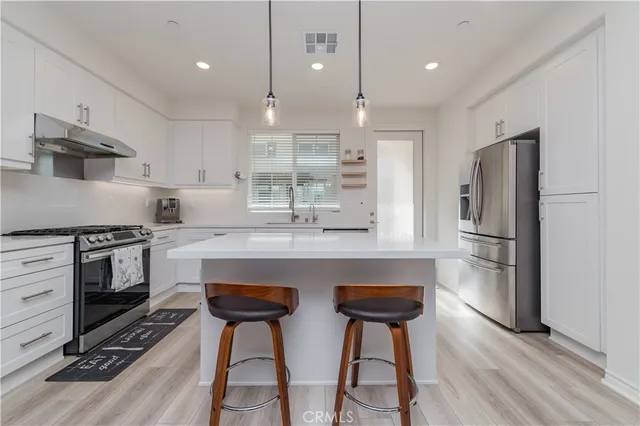 $938,000 | 2425 Villena Way, Placentia, CA 92870