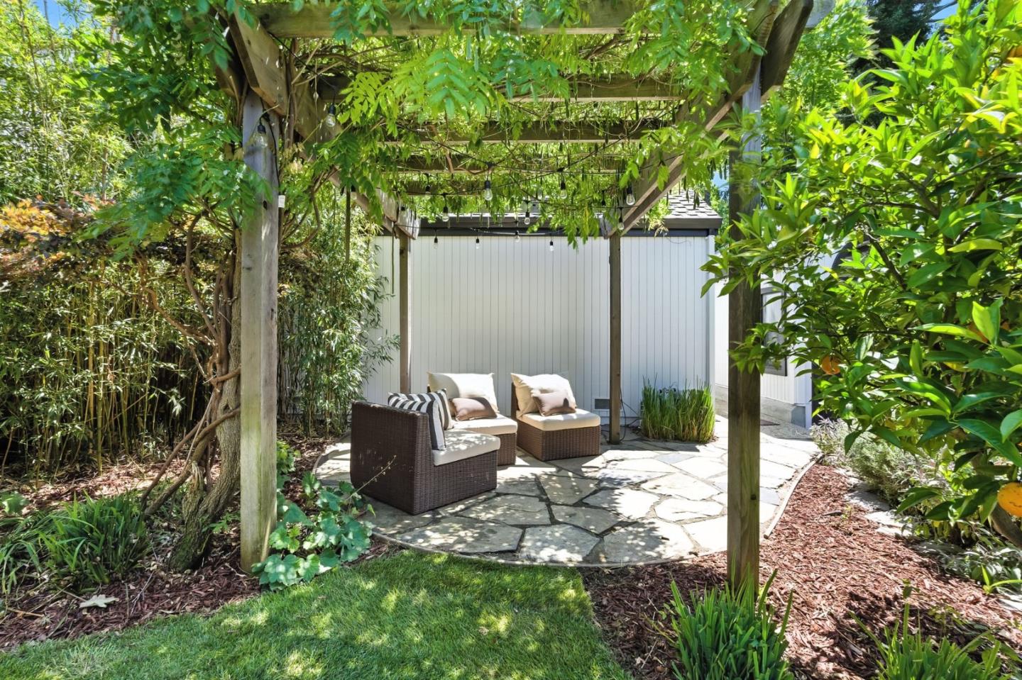 148 Promethean Way Mountain View, CA 94043 - Photo 36 of 45 a backyard of a house with lots of green space