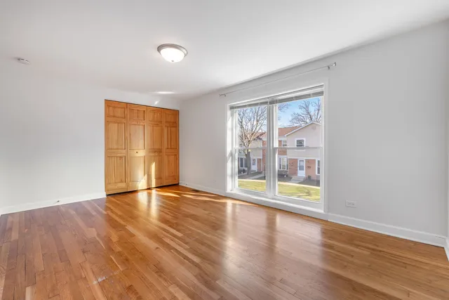 $1,950 | 3065 Kingston Court, Streamwood, IL 60107