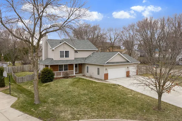 $425,000 | 2050 Willow Ridge Place Northeast, Owatonna, MN 55060