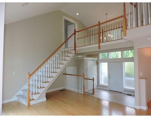 9 Pebble Beach Road Webster, MA 01570 - Photo 12 of 42