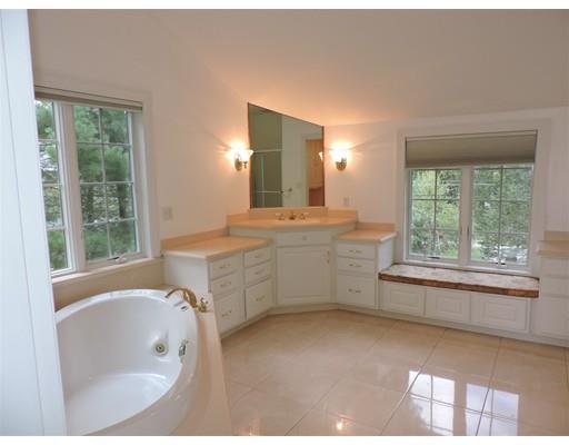 9 Pebble Beach Road Webster, MA 01570 - Photo 30 of 42