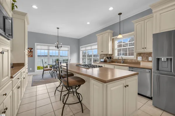 $1,050,000 | 509 Nautical Way, Greenwood, SC 29649