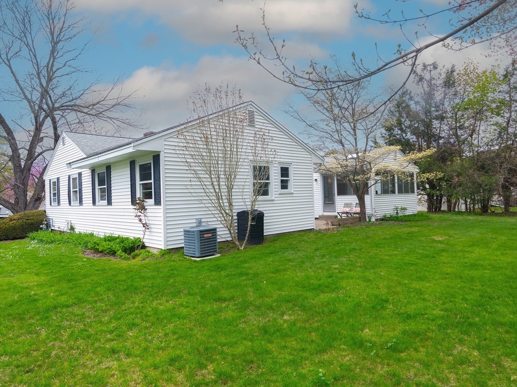40 Dunster Road Framingham, MA 01702 - Photo 35 of 38