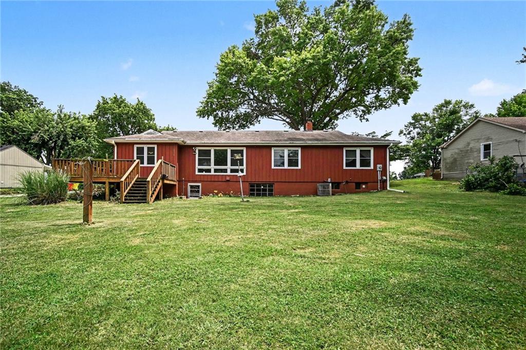 1728 Berry Road Independence, MO 64057 - Photo 24 of 33