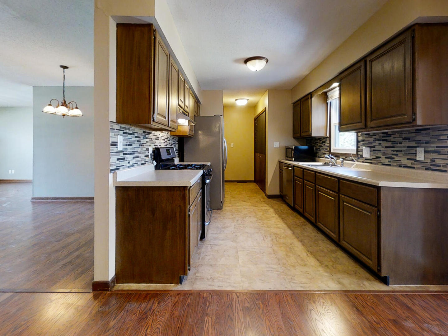 2308 Sumac Drive Champaign, IL 61821 - Photo 11 of 45