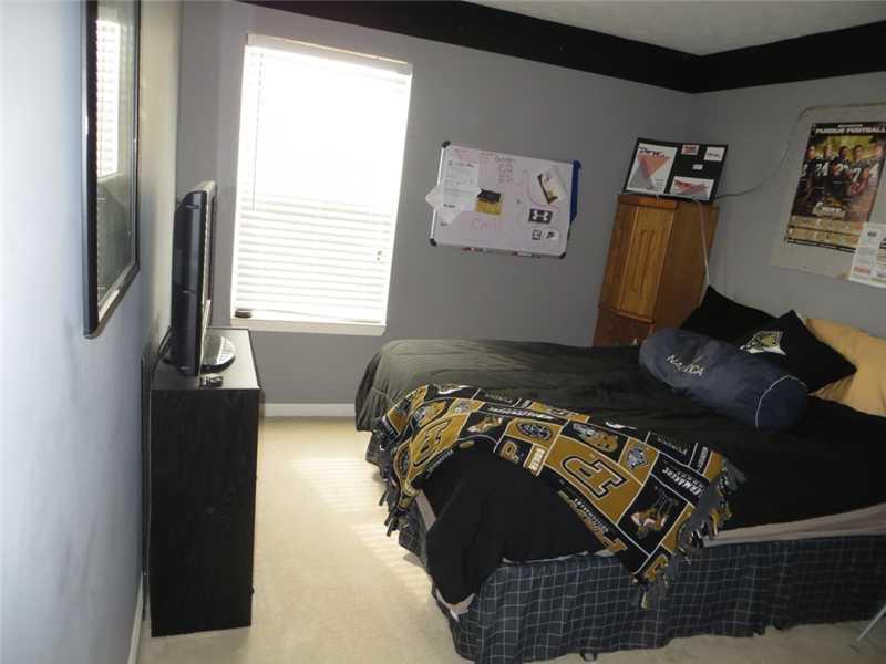 944 Needle Ridge Lane Brownsburg, IN 46112 - Photo 11 of 20 Gallery Image 11