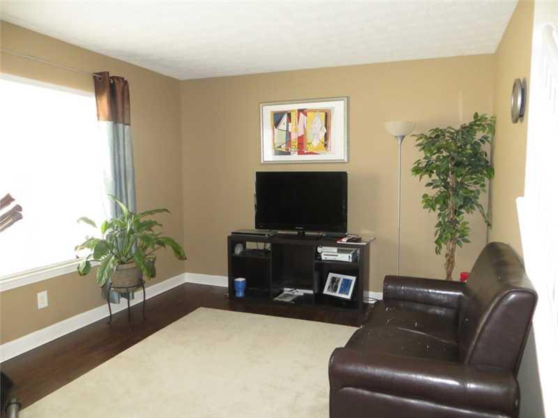 944 Needle Ridge Lane Brownsburg, IN 46112 - Photo 2 of 20 Gallery Image 2