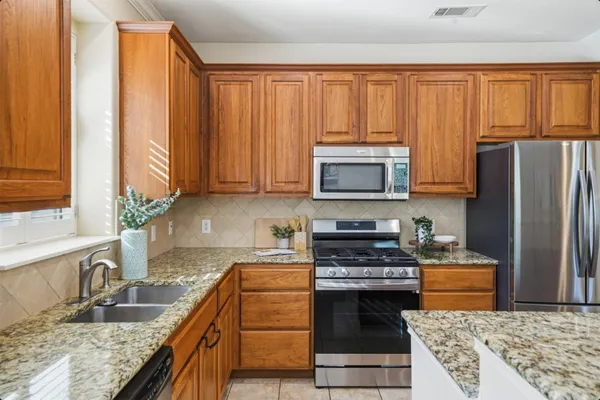 $400,000 | 6705 Covered Bridge Drive, Unit 8, Austin, TX 78736