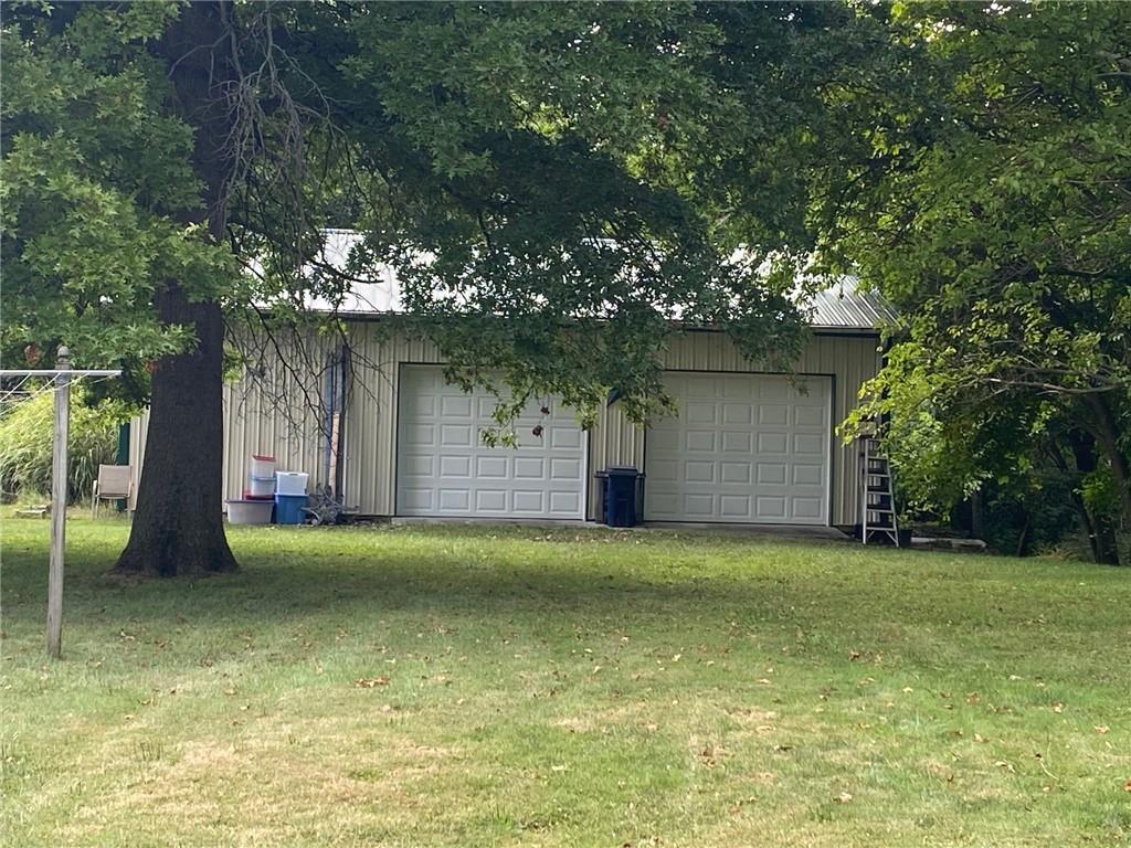 6214 Hickory Road Indianapolis, IN 46259 - Photo 14 of 19 Gallery Image 14