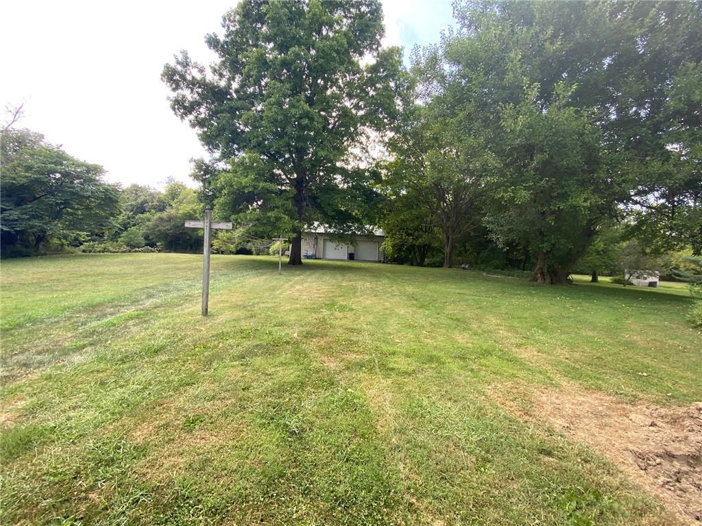 6214 Hickory Road Indianapolis, IN 46259 - Photo 16 of 19 Gallery Image 16