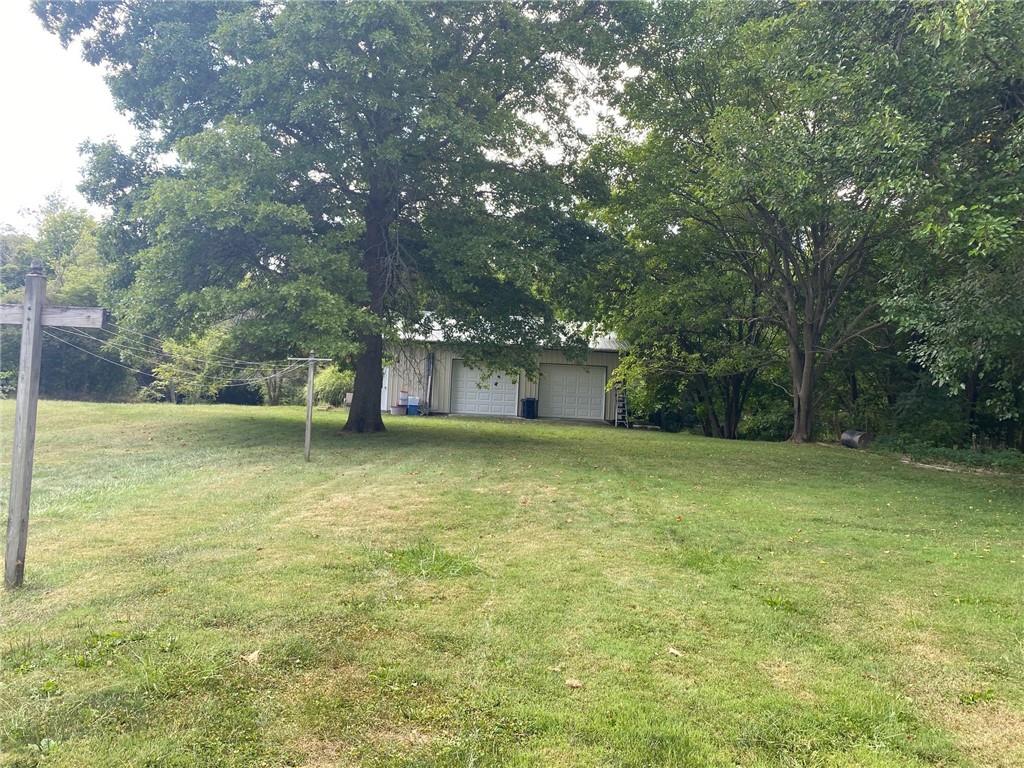 6214 Hickory Road Indianapolis, IN 46259 - Photo 17 of 19 Gallery Image 17