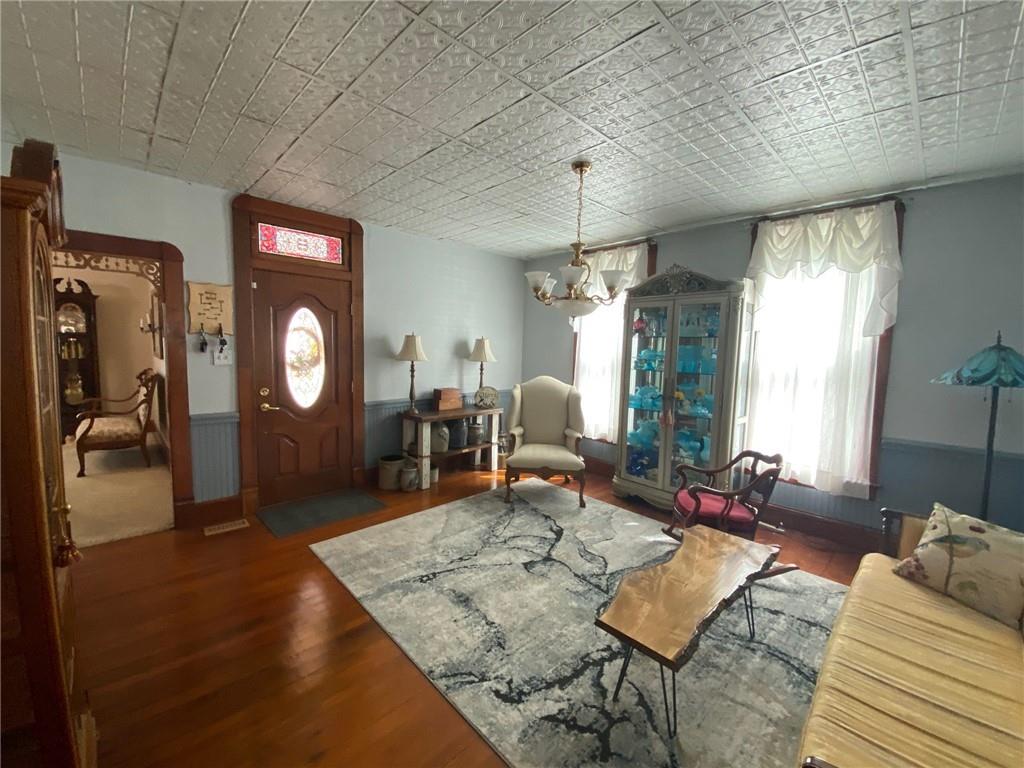 6214 Hickory Road Indianapolis, IN 46259 - Photo 3 of 19 Gallery Image 3