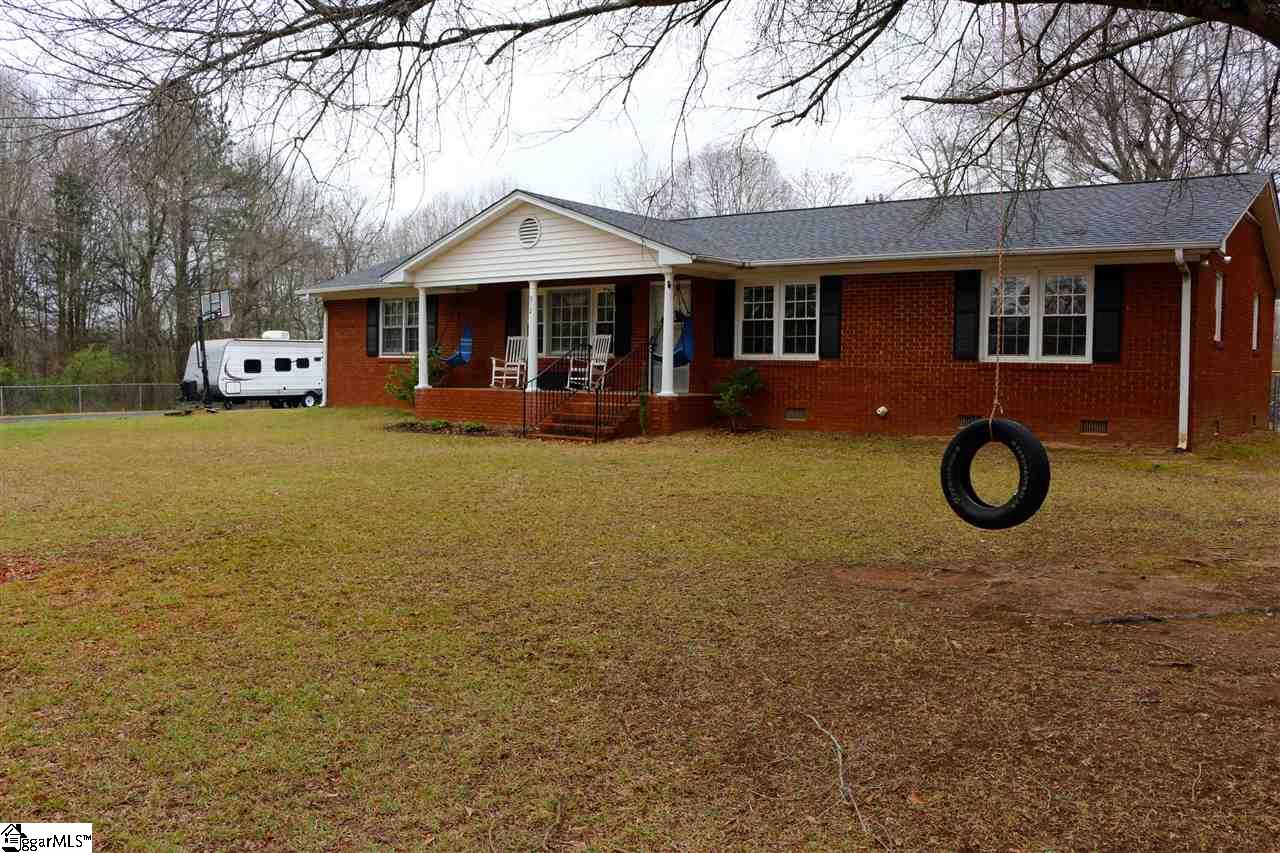 512 Pine Ridge Road Duncan, SC 29334 - Photo 3 of 28 Gallery Image 3