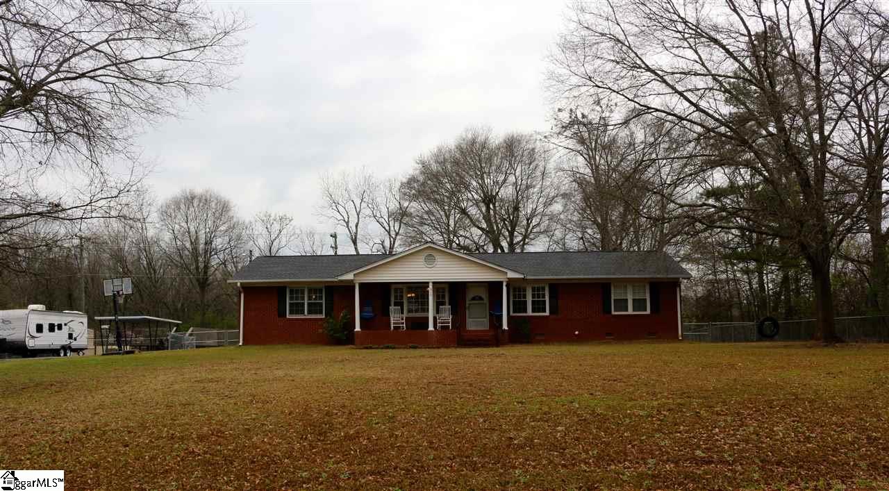 512 Pine Ridge Road Duncan, SC 29334 - Photo 4 of 28 Gallery Image 4