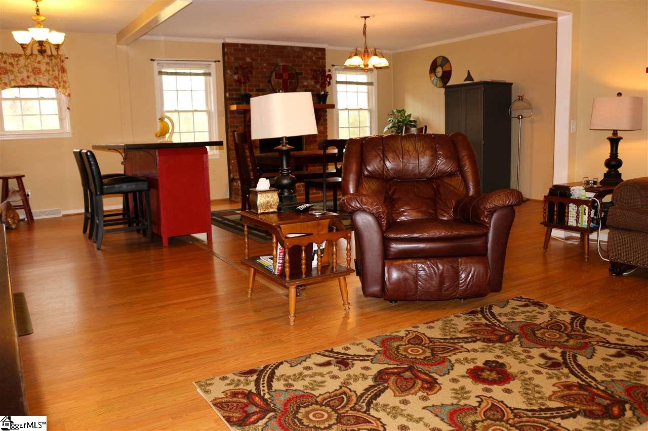 512 Pine Ridge Road Duncan, SC 29334 - Photo 9 of 28 Gallery Image 9