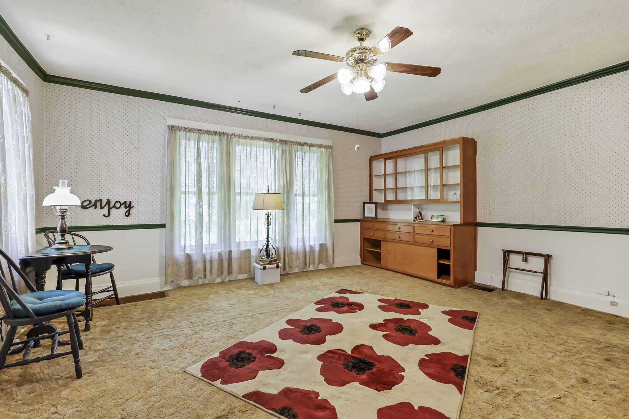 1625 Stringtown Road Northeast Lancaster, OH 43130 - Photo 18 of 61 Built in hutch
