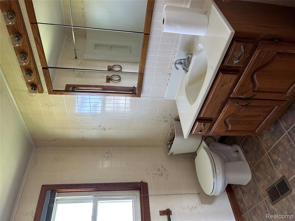 5266 Dutcher Road Akron, MI 48701 - Photo 19 of 21